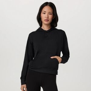 Vuori Womens Halo Modern Pullover Hoodie